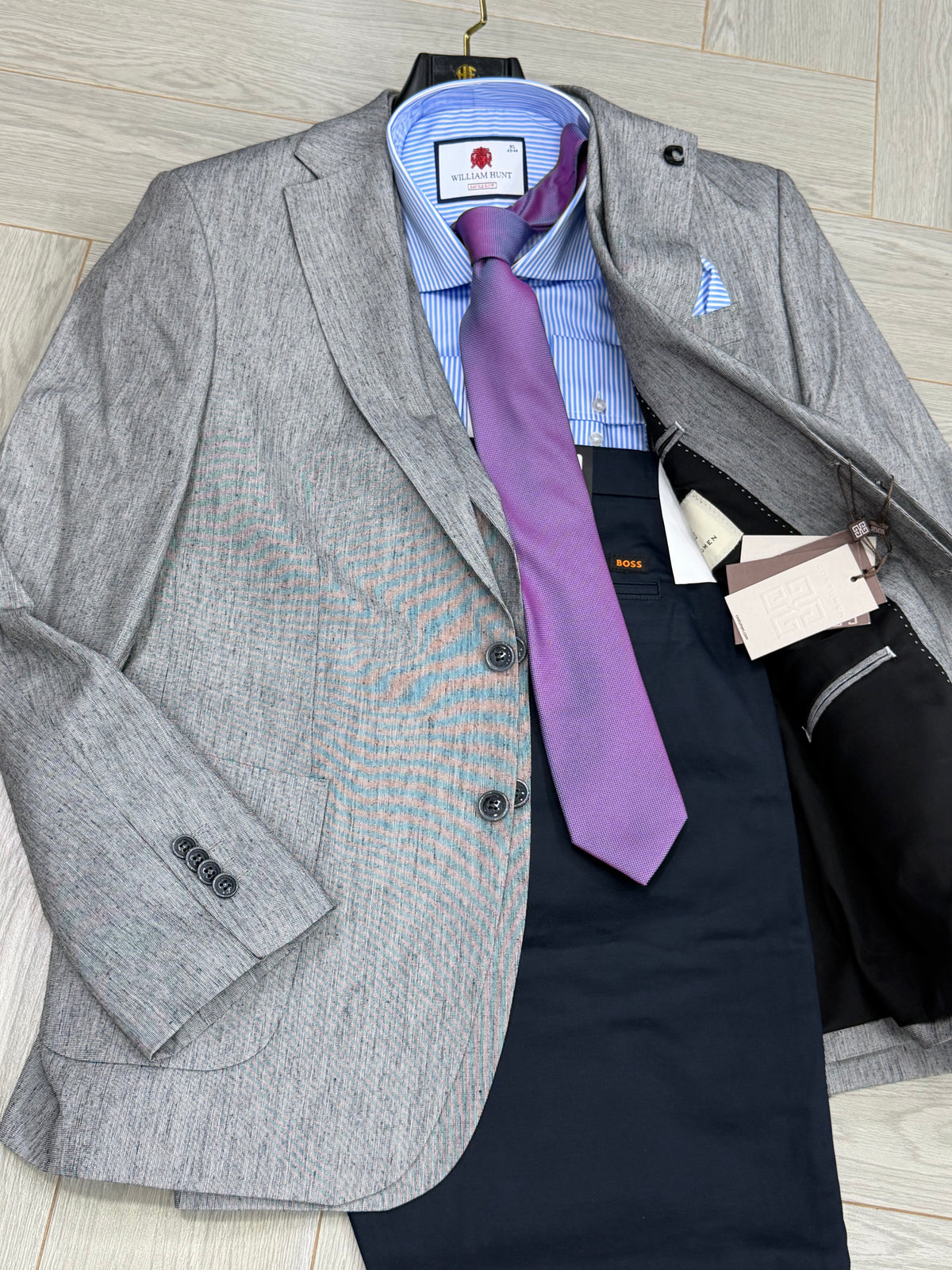 GREY BLAZER